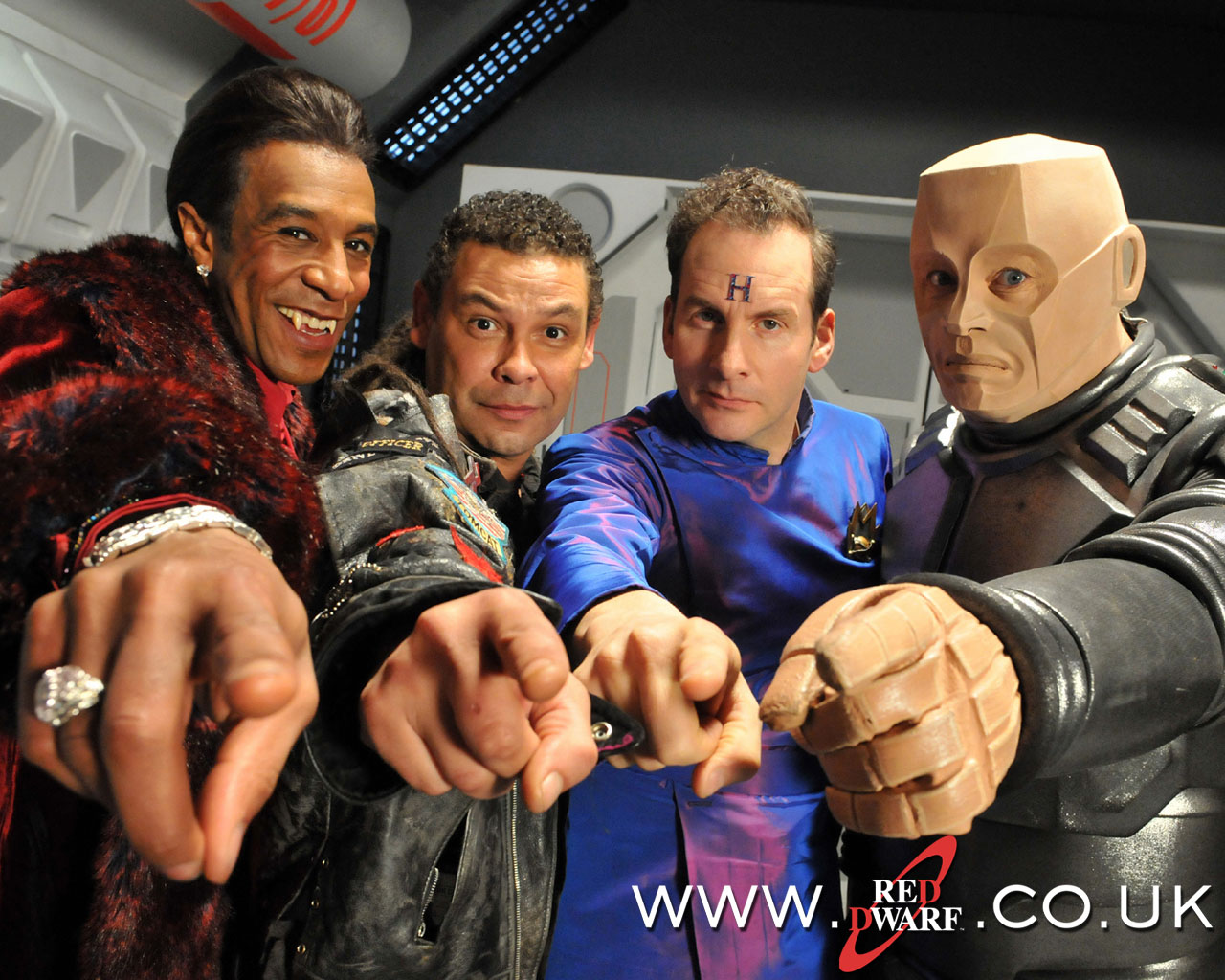 "Red Dwarf" desktop wallpaper (1280 x 1024 pixels)