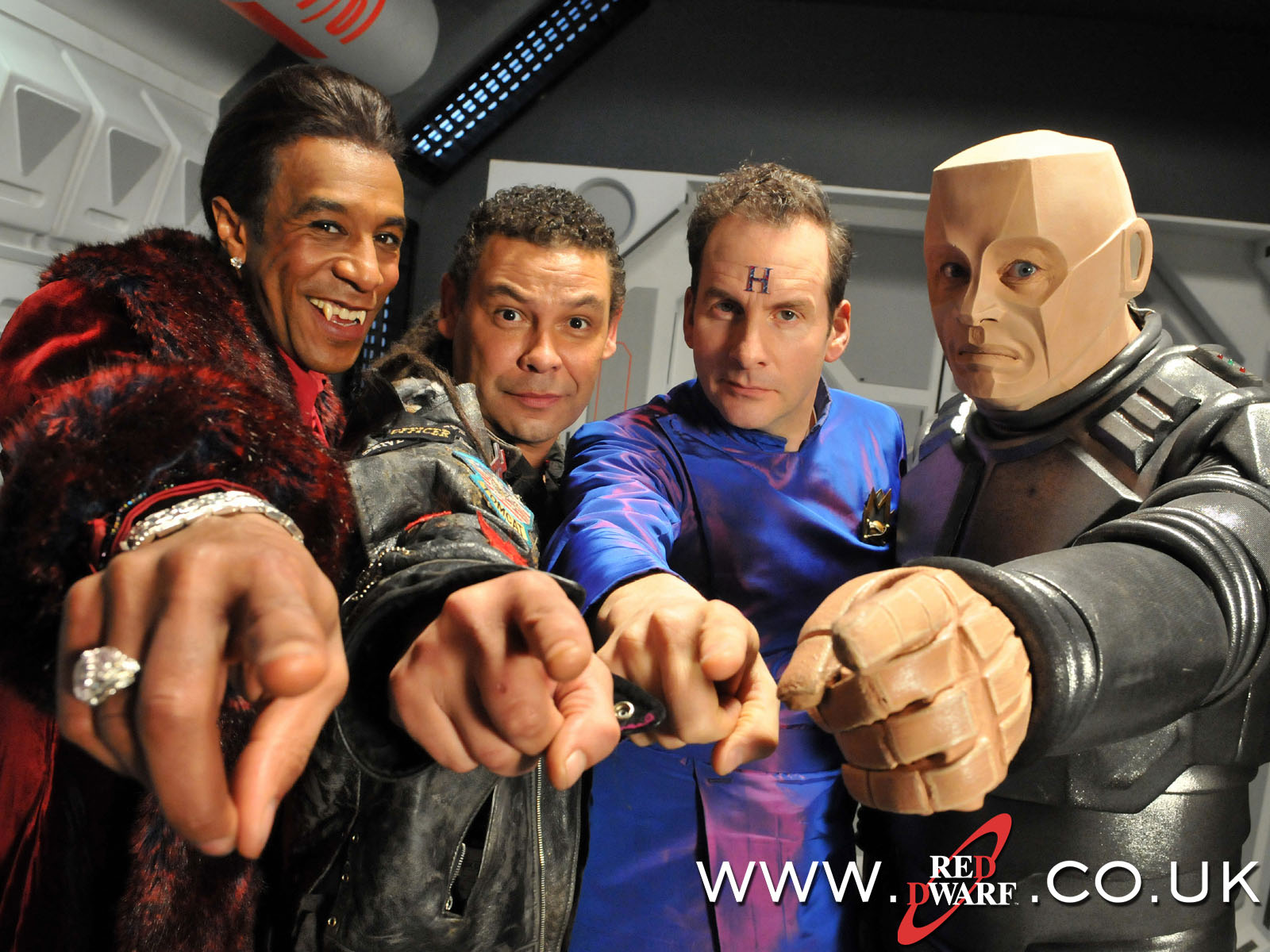 "Red Dwarf" desktop wallpaper (1600 x 1200 pixels)